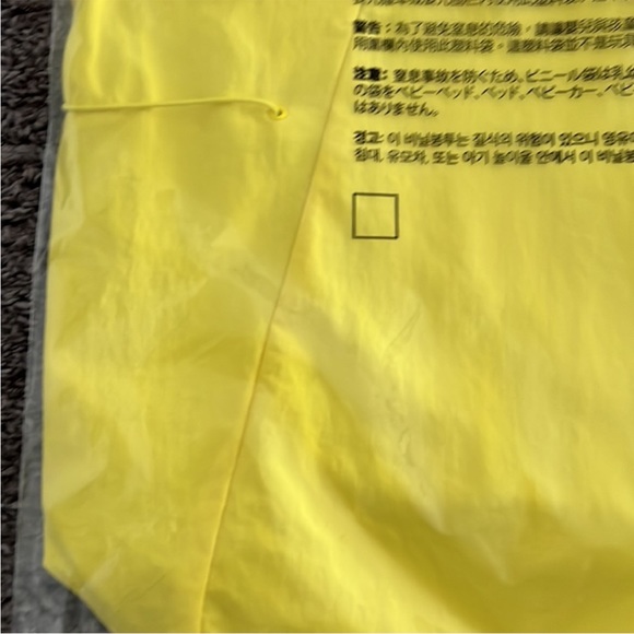 NWT Lululemon Sonic Yellow Side-Cinch Shopper Bag 18L - Lululemon Tote Bag - Picture 6 of 6